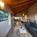 Confort Con Hermosa Vista